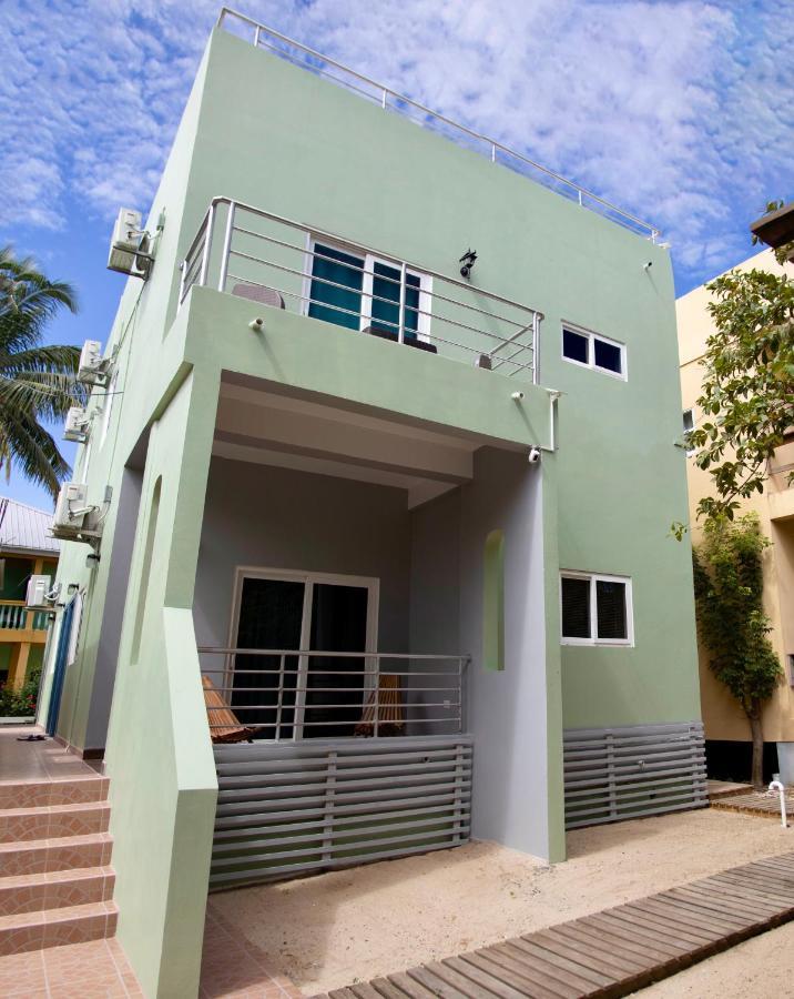 Meme'S Place Placencia ภายนอก รูปภาพ